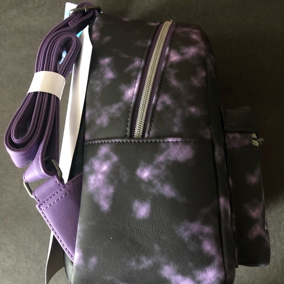 SOLD Disney Villains Loungefly Mini Backpack NWT - Picture 8 of 9